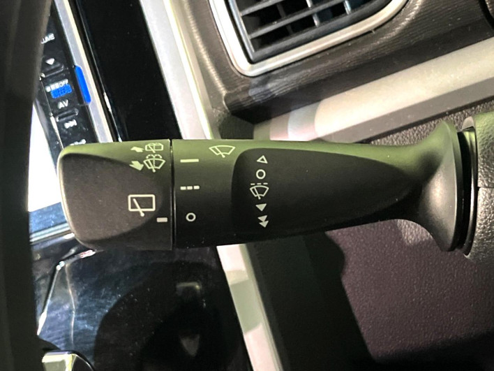 2017 Daihatsu Tanto DBA-LA610S (UW-6a16609200a71)[22]