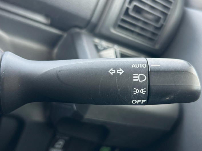 2014 Daihatsu Wake DBA-LA700S (UW-6a1660998fb7b)[16]