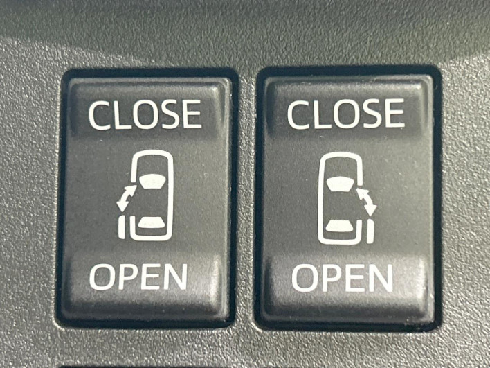 2017 Daihatsu Wake DBA-LA700S (UW-6a16609a1858d)[18]
