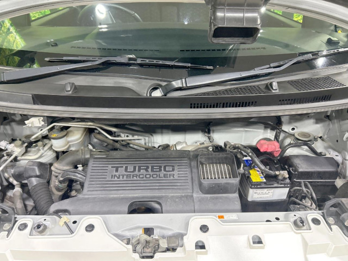 2017 Daihatsu Wake DBA-LA700S (UW-6a16609a1858d)[4]