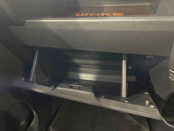 2017 Daihatsu Wake DBA-LA700S (UW-6a16609a1858d)[22]