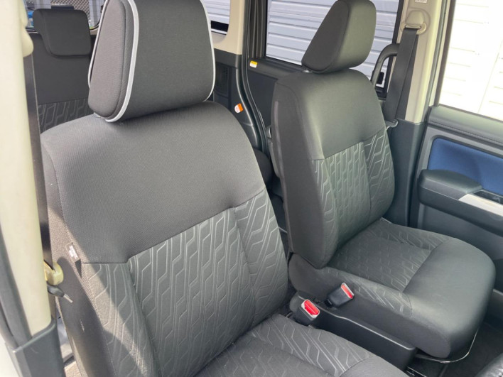 2017 Toyota Roomy DBA-M900A (UW-6a1660aa36d80)[16]