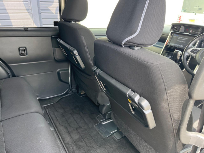 2017 Toyota Roomy DBA-M900A (UW-6a1660aa36d80)[17]