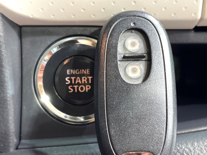 2014 Nissan Moco DBA-MG33S (UW-6a1660c283077)[23]