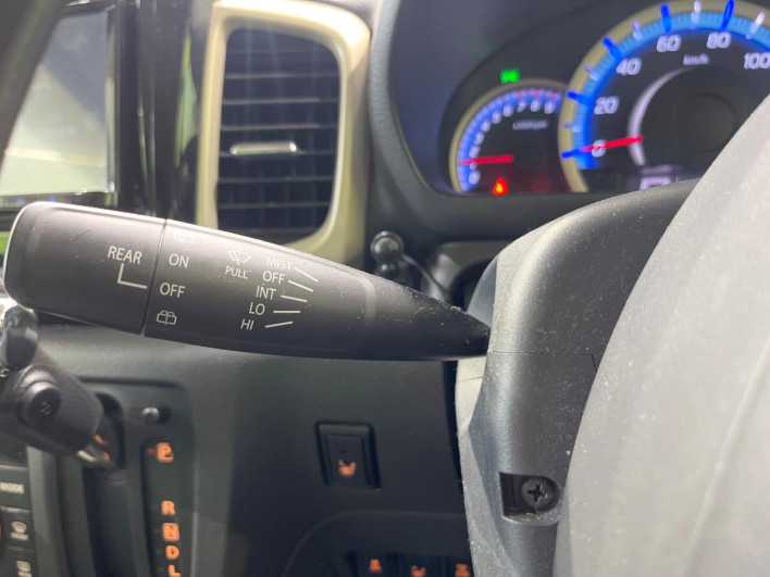 2014 Suzuki Spacia Custom DBA-MK32S (UW-6a1660cd8133b)[24]