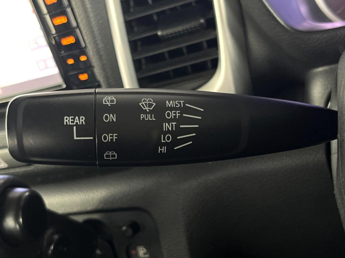 2017 Suzuki Spacia DAA-MK42S (UW-6a1660cf4f418)[15]