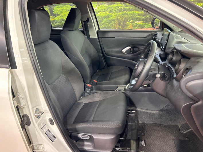 2021 Toyota Yaris Cross 6AA-MXPJ10 (UW-6a1660fe872dd)[20]