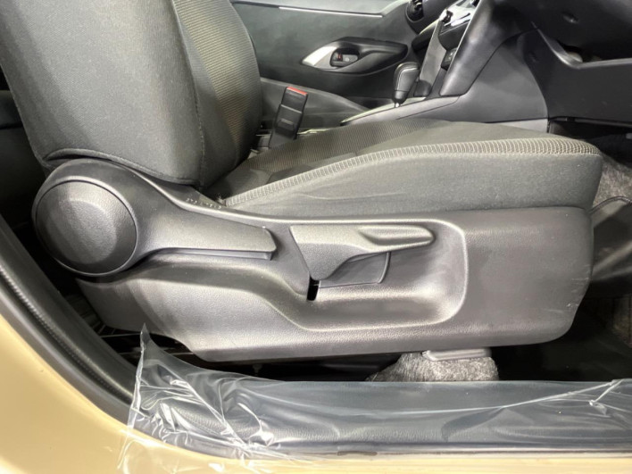 2023 Toyota Yaris Cross 6AA-MXPJ10 (UW-6a166100ce87f)[26]