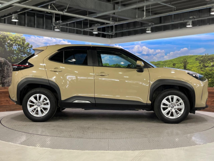 2023 Toyota Yaris Cross 6AA-MXPJ10 (UW-6a166100ce87f)[8]