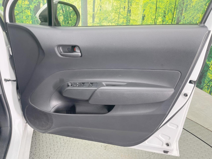 2021 Toyota Aqua 6AA-MXPK11 (UW-6a16610502ce7)[26]