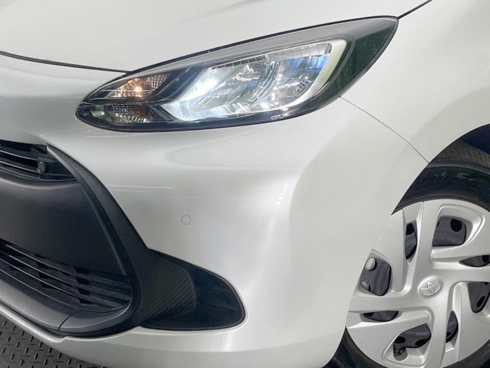 2021 Toyota Aqua 6AA-MXPK11 (UW-6a16610502ce7)[6]