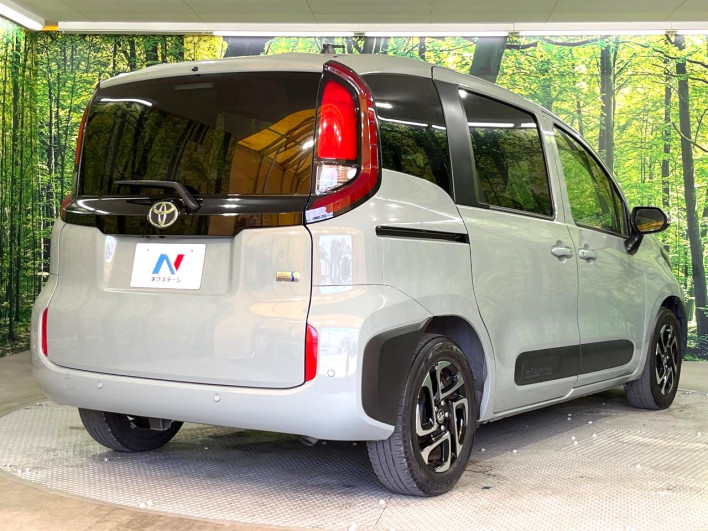 2023 Toyota Sienta 6AA-MXPL10G (UW-6a166107cbf71)[9]