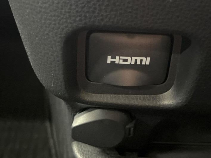 2022 Toyota Voxy 6BA-MZRA90W (UW-6a1661148804c)[25]