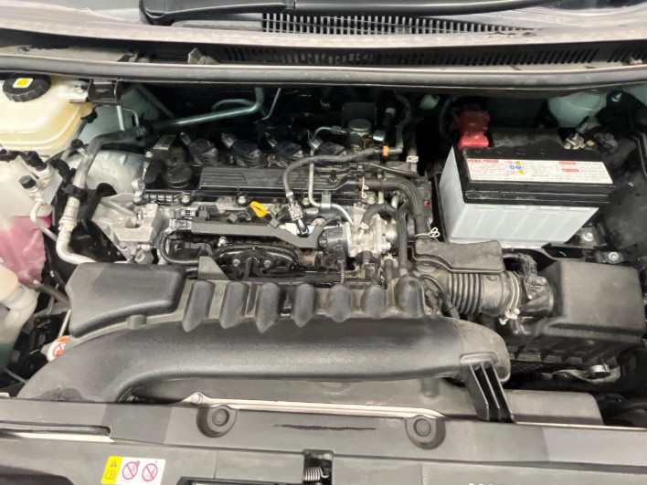 2022 Toyota Voxy 6BA-MZRA90W (UW-6a1661148804c)[4]