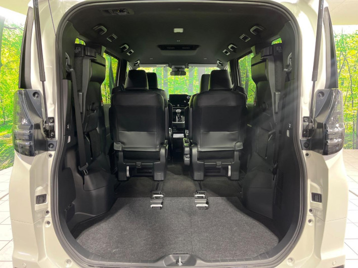 2023 Toyota Voxy 6BA-MZRA95W (UW-6a16611abd29e)[15]