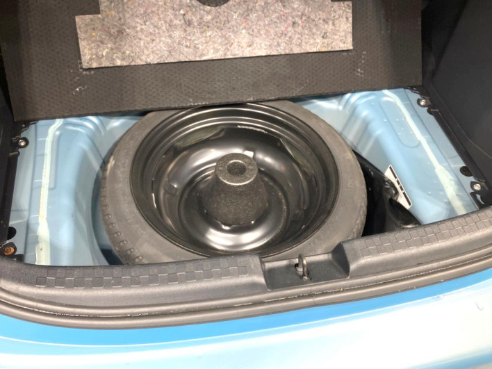 2013 Toyota Aqua DAA-NHP10 (UW-6a16611f3d05e)[7]