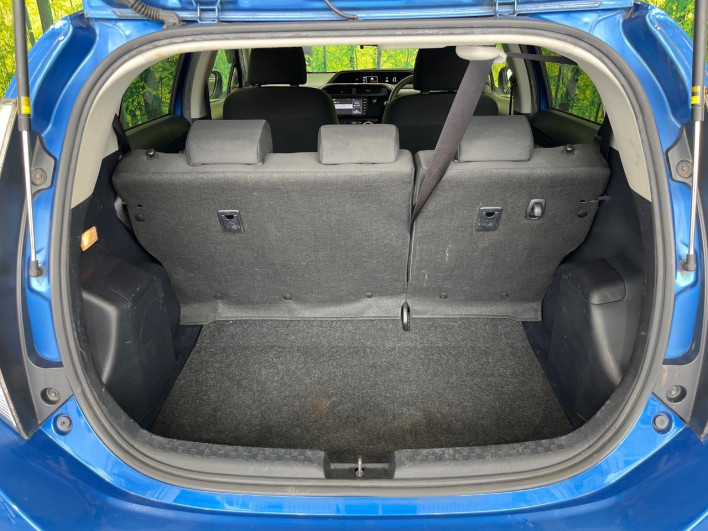 2019 Toyota Aqua DAA-NHP10 (UW-6a166121276ed)[17]