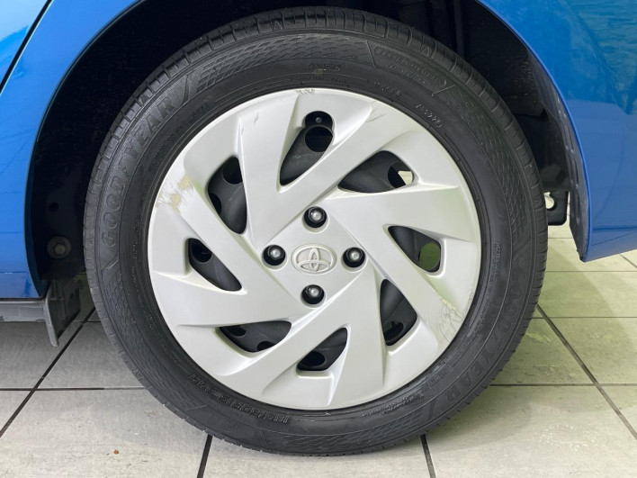 2019 Toyota Aqua DAA-NHP10 (UW-6a166121276ed)[7]