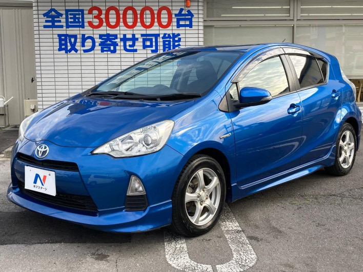 2012 Toyota Aqua DAA-NHP10 (UW-6a1661238e049)[12]