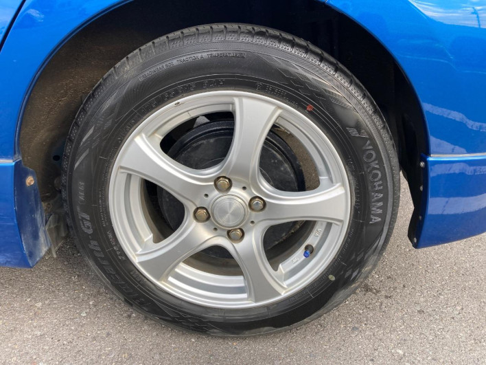 2012 Toyota Aqua DAA-NHP10 (UW-6a1661238e049)[5]
