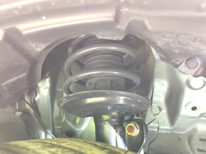 2017 Toyota Vitz DAA-NHP130 (UW-6a1661263bb0c)[6]