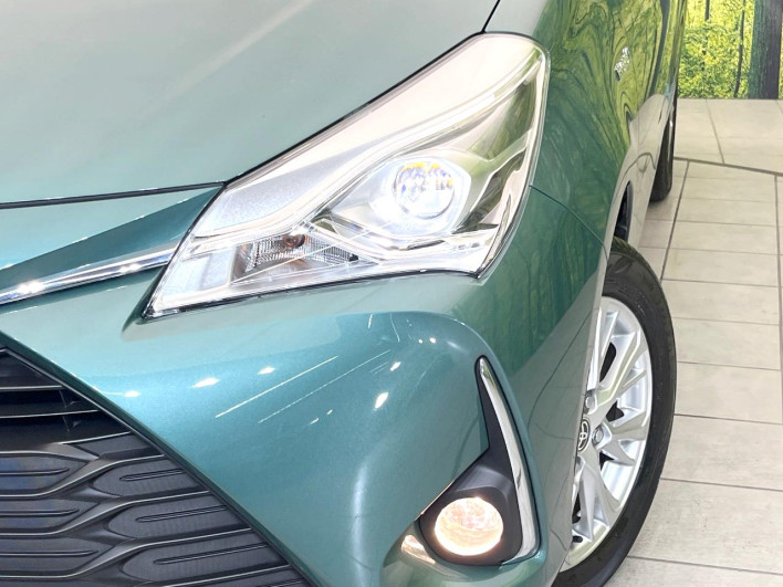 2017 Toyota Vitz DAA-NHP130 (UW-6a1661263bb0c)[8]