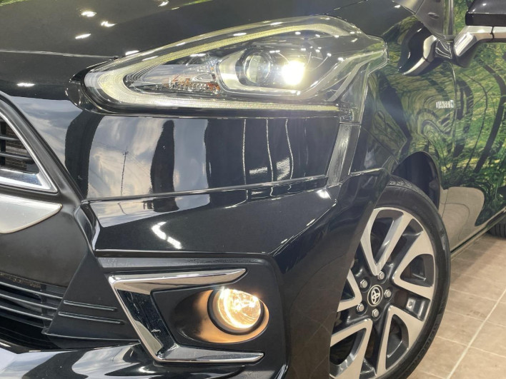 2015 Toyota Sienta DAA-NHP170G (UW-6a16612669e78)[29]
