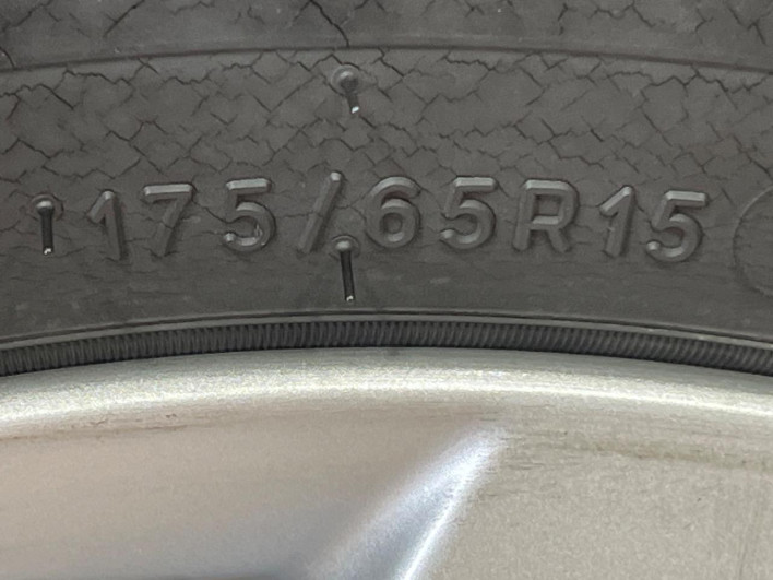 2015 Toyota Porte DBA-NCP141 (UW-6a166129c7868)[15]