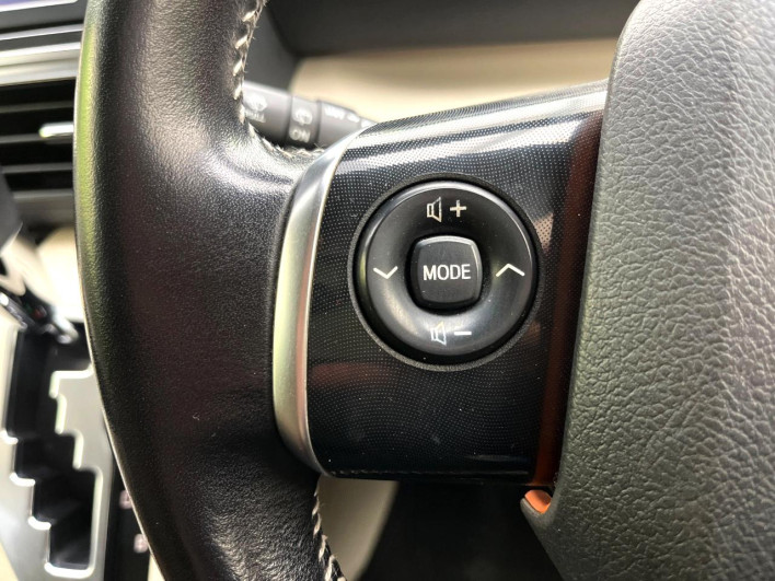 2016 Toyota Sienta DBA-NSP170G (UW-6a16612a82d2e)[17]