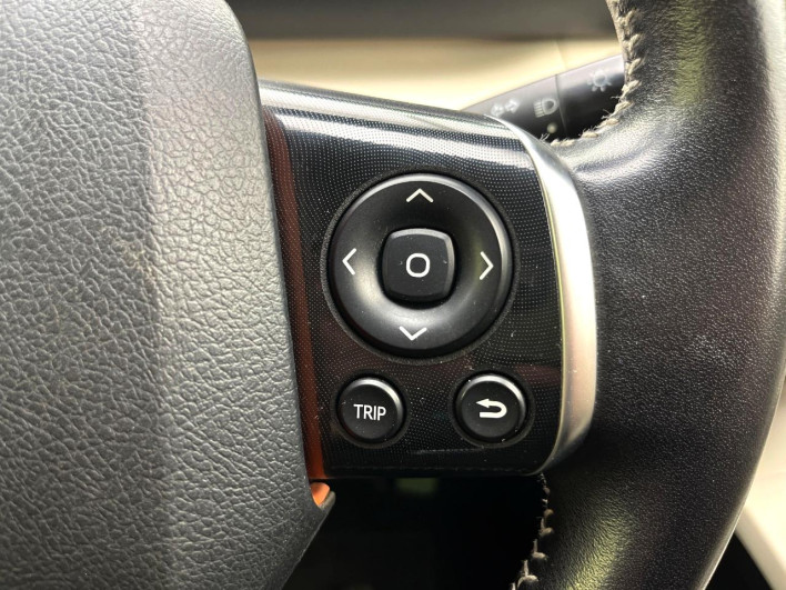 2016 Toyota Sienta DBA-NSP170G (UW-6a16612a82d2e)[16]