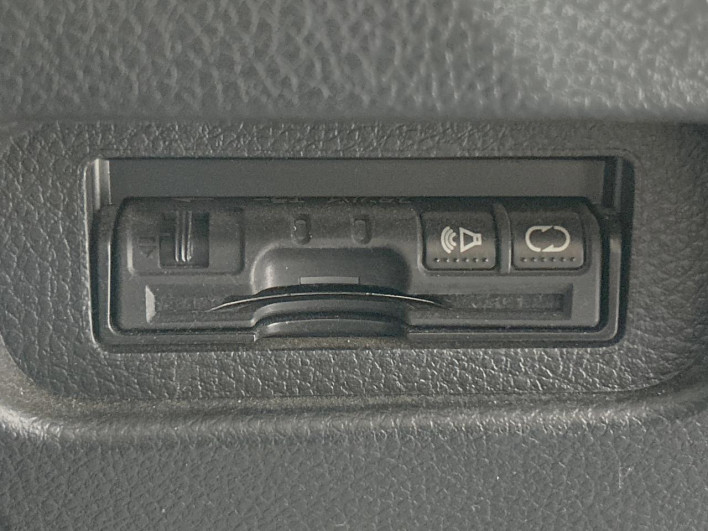 2013 Nissan X-Trail DBA-NT31 (UW-6a16612e80865)[17]