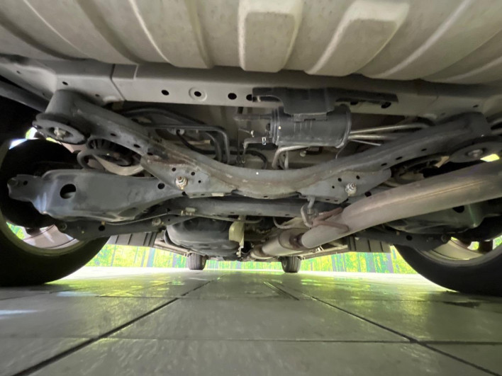 2010 Nissan Elgrand DBA-PE52 (UW-6a166133d2ee4)[25]