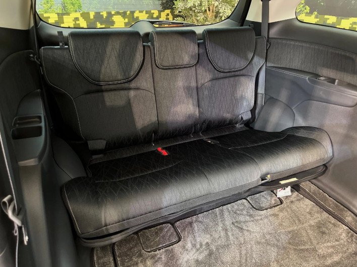 2016 Honda Odyssey DBA-RC2 (UW-6a16613529730)[28]