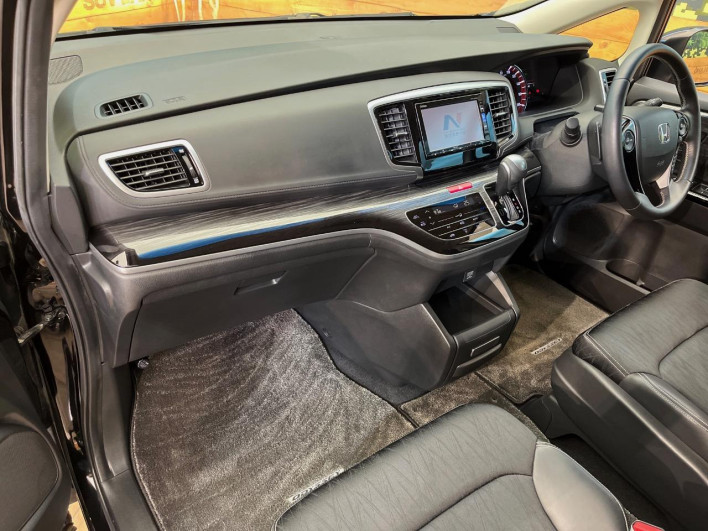 2016 Honda Odyssey DBA-RC2 (UW-6a16613529730)[23]
