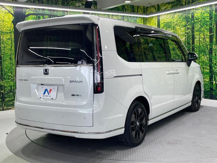 2023 Honda Step Wagon 6AA-RP8 (UW-6a166139e8fe9)[17]