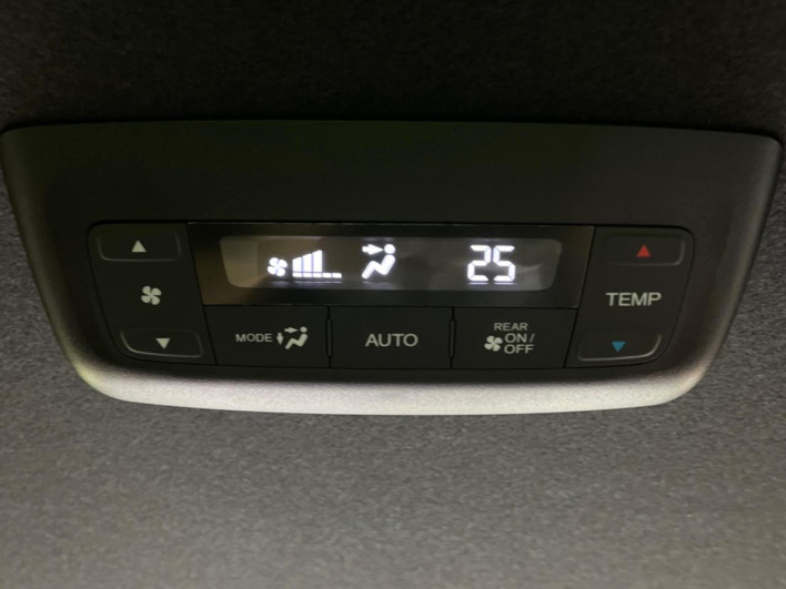 2024 Honda Step Wagon 6AA-RP8 (UW-6a16613a49d1c)[29]