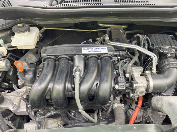 2017 Honda VEZEL DAA-RU3 (UW-6a16613c86f63)[4]