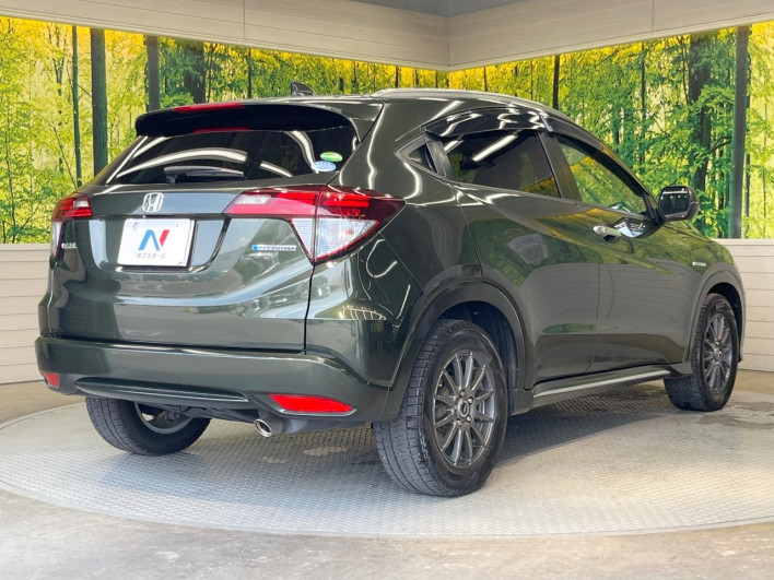 2017 Honda VEZEL DAA-RU3 (UW-6a16613c86f63)[23]