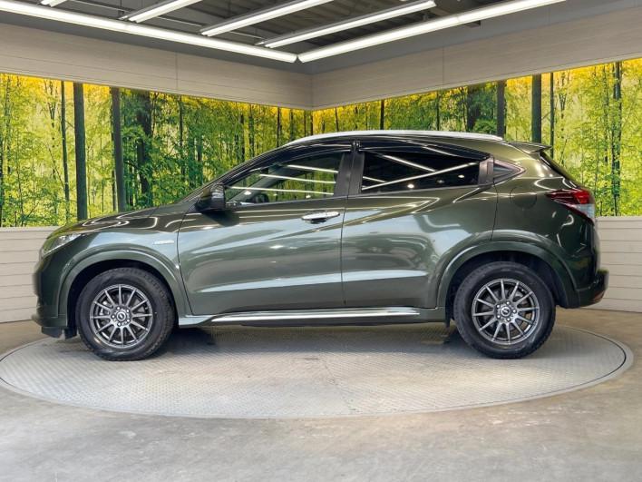 2017 Honda VEZEL DAA-RU3 (UW-6a16613c86f63)[26]