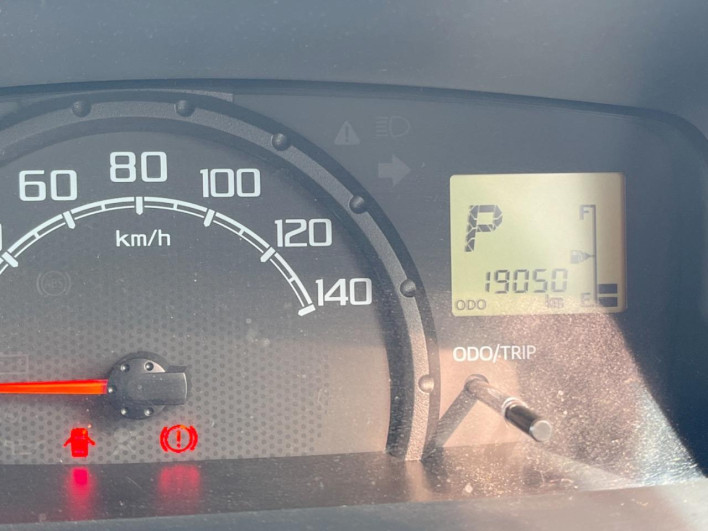 2018 Daihatsu Hiace Truck EBD-S500P (UW-6a166146e8aaf)[2]