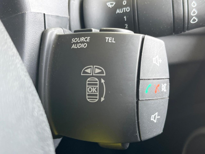 2017 Renault Megane ABA-DZF4R (UW-6a166159854d1)[28]