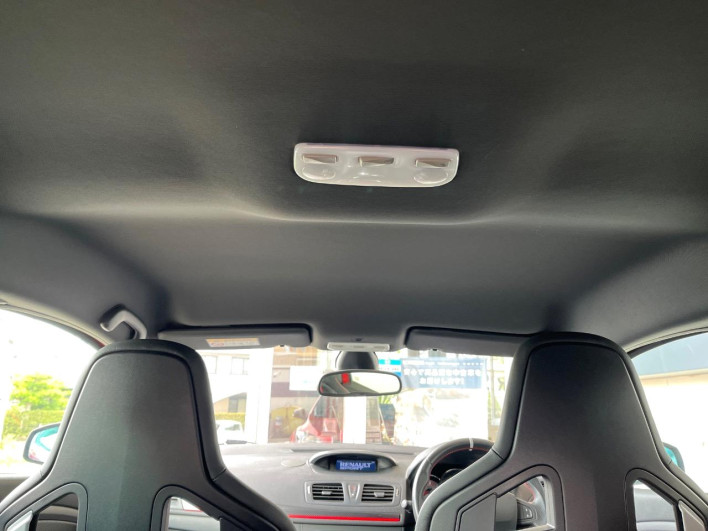 2017 Renault Megane ABA-DZF4R (UW-6a166159854d1)[14]