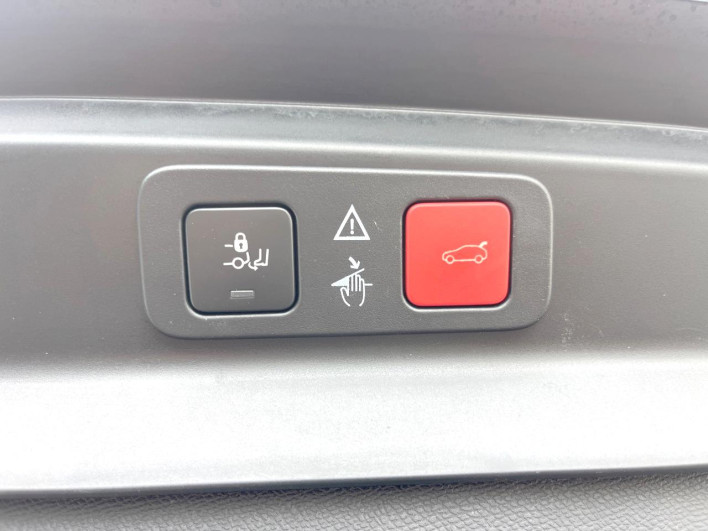 2018 Peugeot 5008 LDA-P87AH01 (UW-6a16615a34877)[12]