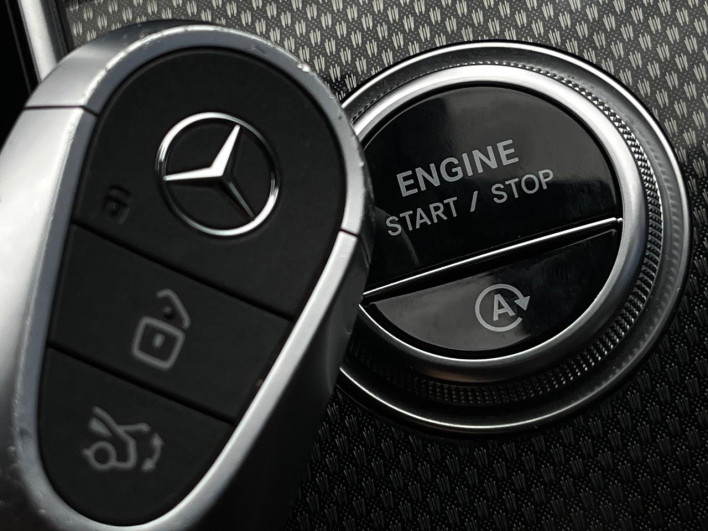 2023 Mercedes Benz C CLASS STATION WAGON 3CA-206204C (UW-6a16615f3e06b)[20]