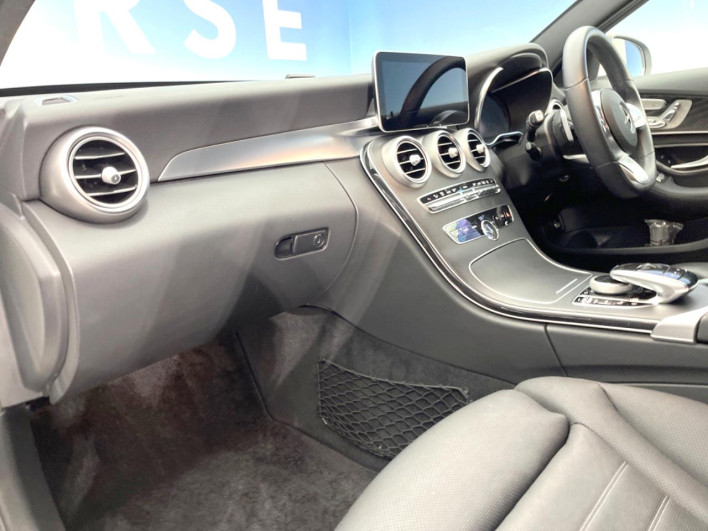 2019 Mercedes Benz C CLASS STATION WAGON LDA-205214 (UW-6a166165e69ac)[9]