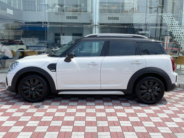 2024 Rover Mini 3DA-42BT20 (UW-6a166168918a3)[15]