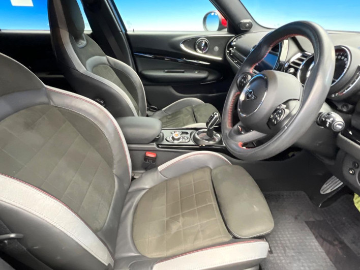 2020 Rover Mini 3BA-JZJCWM (UW-6a166168cc7c1)[26]