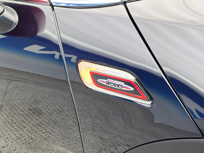 2020 Rover Mini 3BA-JZJCWM (UW-6a166168cc7c1)[11]