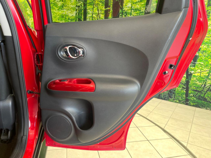 2014 Nissan JUKE DBA-YF15 (UW-6a16616bb9de9)[19]