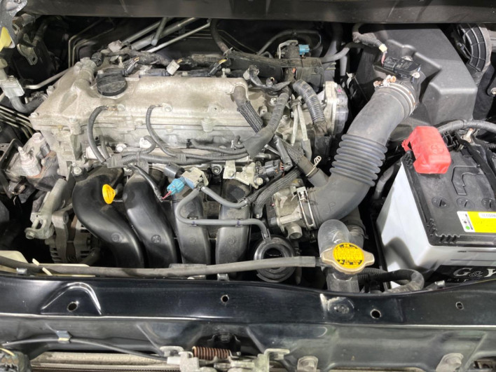 2012 Toyota Voxy DBA-ZRR70W (UW-6a1661723fe39)[5]